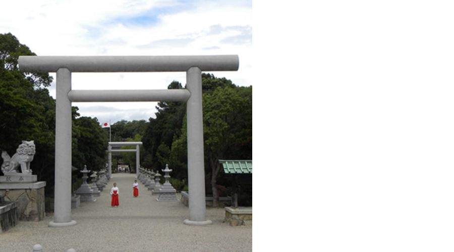 伊弉諾神社の鳥居